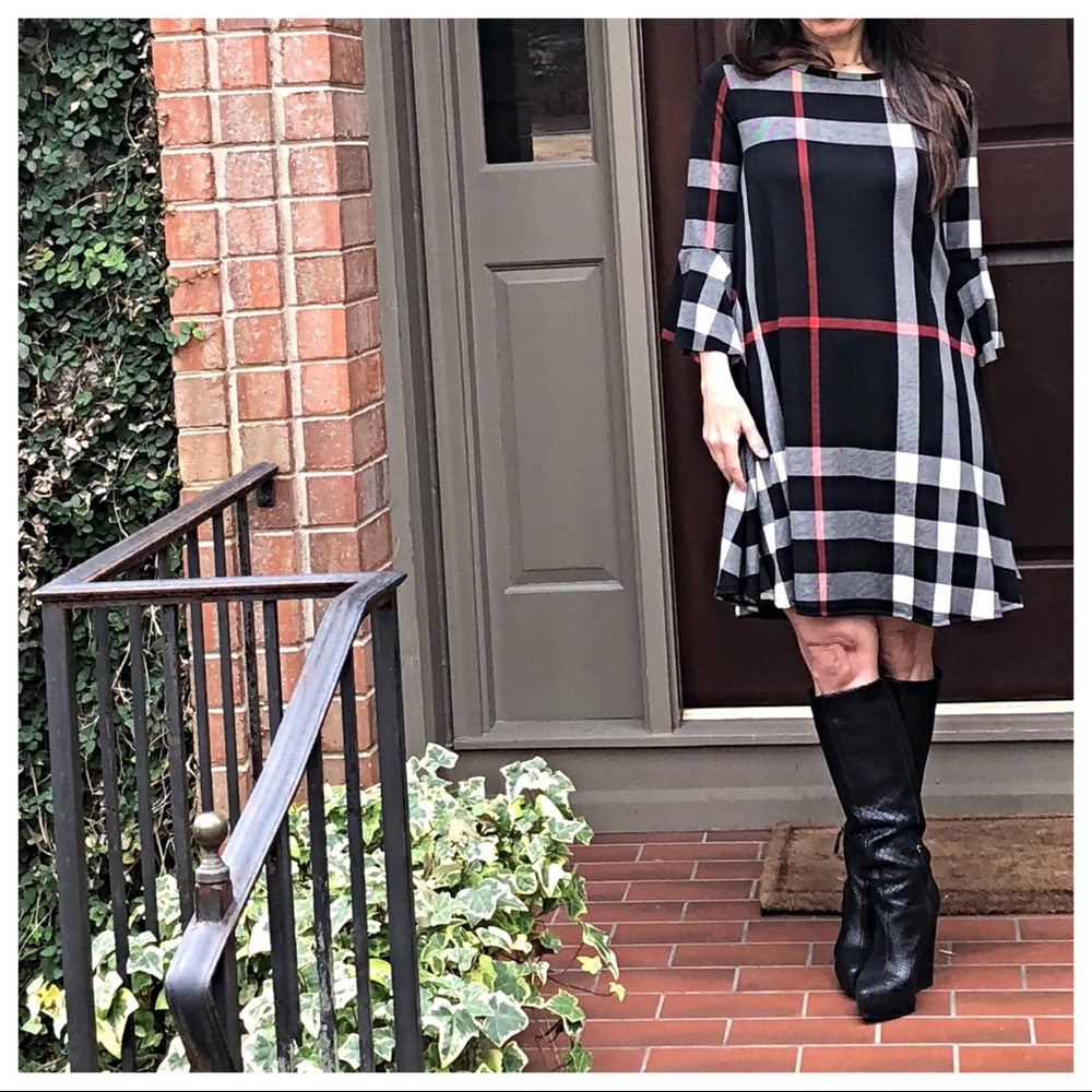 ✨LAST ONE✨Bell sleeves plaid pocket swing dress - Picture 4 of 8